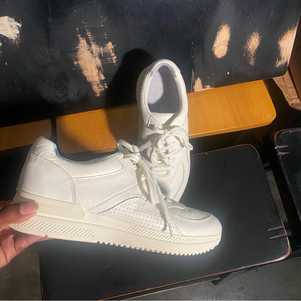 Everlane Cream Athletic Sneakers - Picture 2 of 5